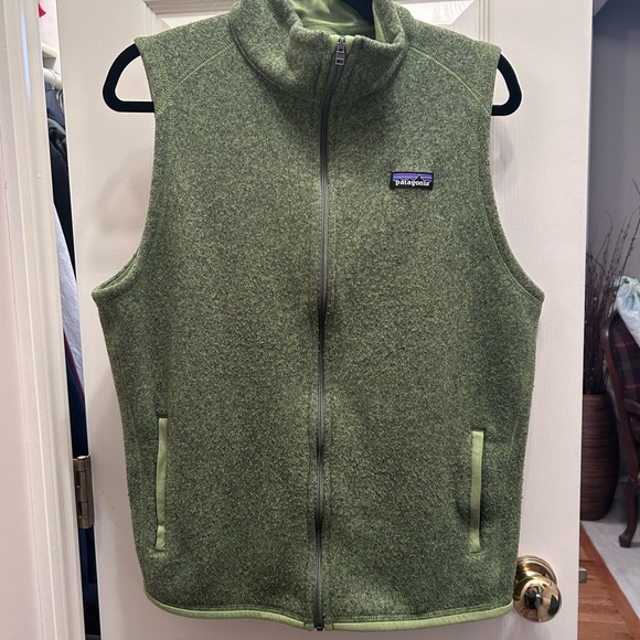 Patagonia Jackets & Blazers - Patagonia Better Sweater Vest with Pockets in Ellwood Green. Size XL
